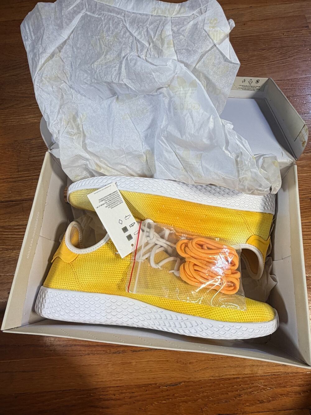 Adidas Pharrell Williams Tennis Hu Holi Yellow Men’s 9 DA9617 New With Box